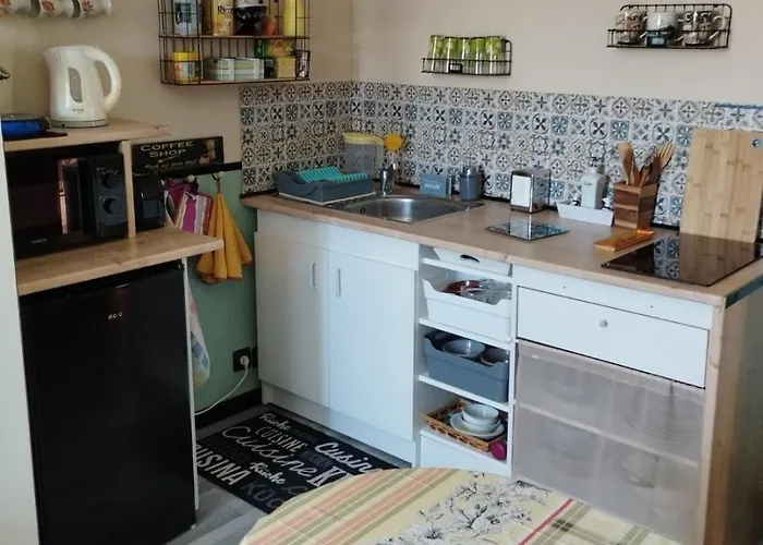 Chez Nathalie Монтобан